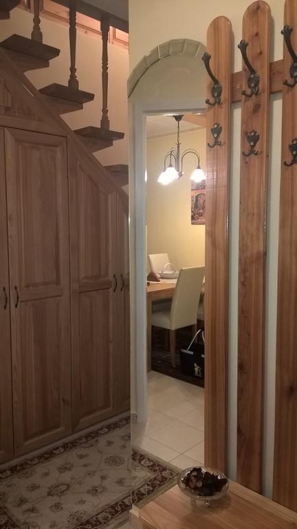Pongracz Apartman Zirc Exterior foto